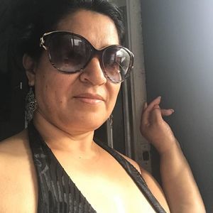 Meet your Posher, Rossy